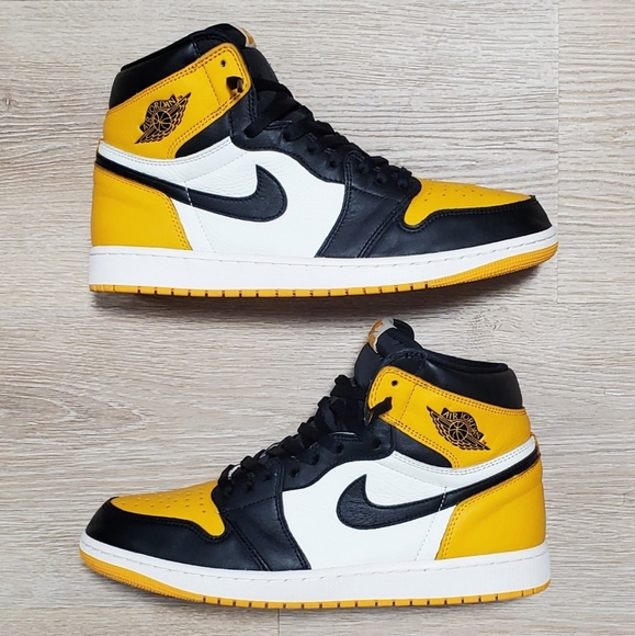Size 13 - Nike Air Jordan 1 Retro High OG Taxi Yellow Toe  555088-711 Pre-Owned - Picture 4 of 12